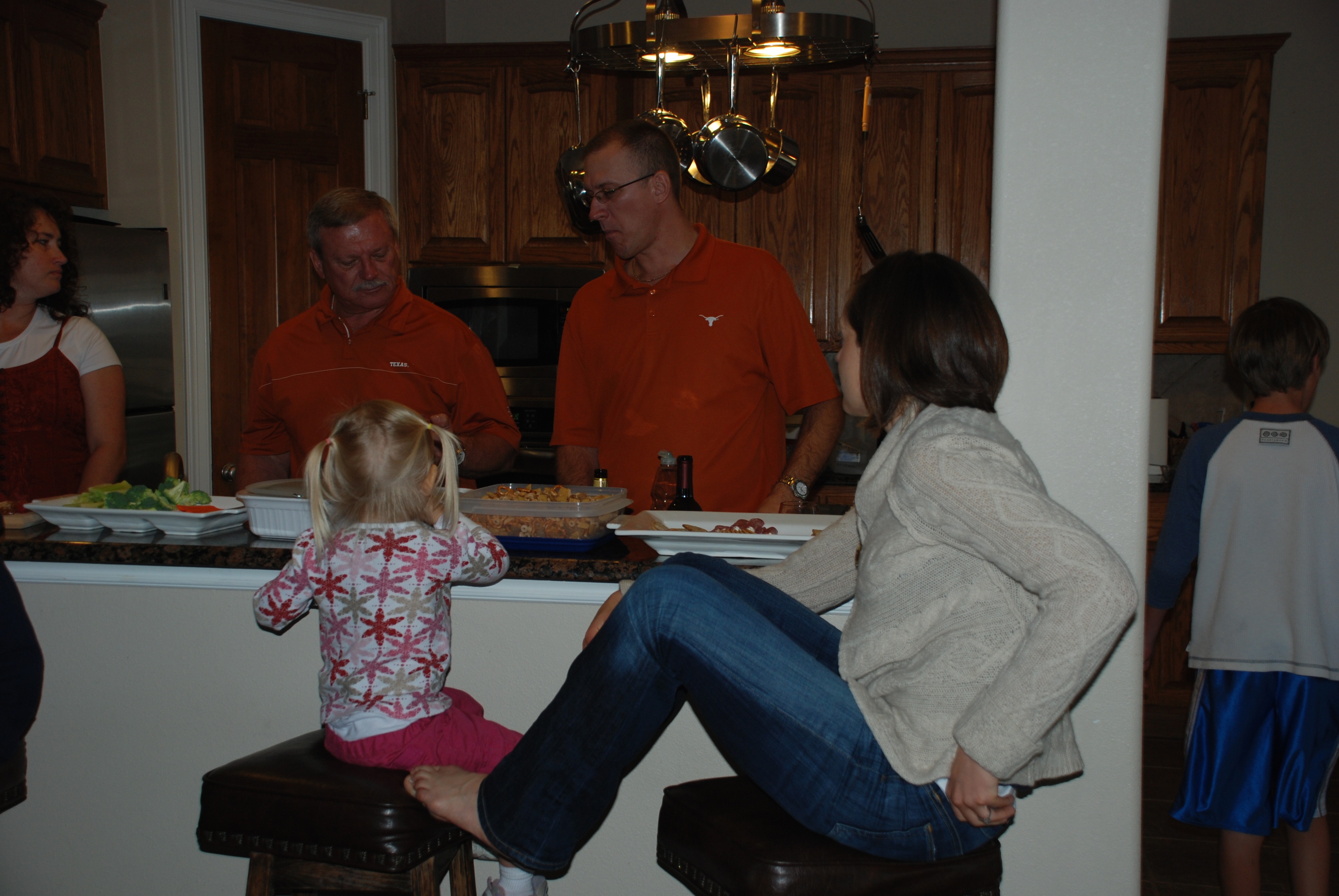 2010-11-25-07 Thanksgiving @ T&S.jpg